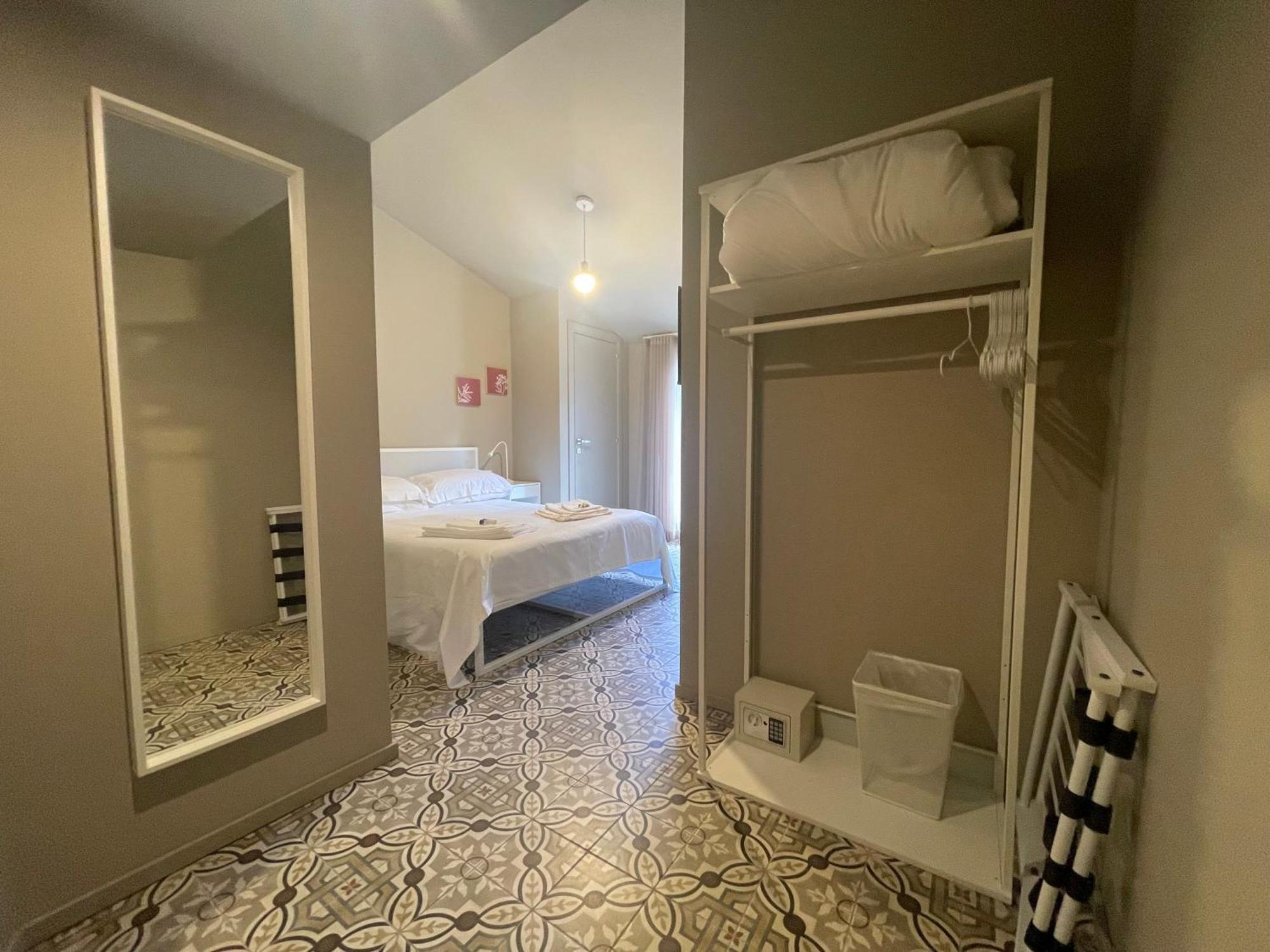 Moronero Hotel รากูซา ภายนอก รูปภาพ