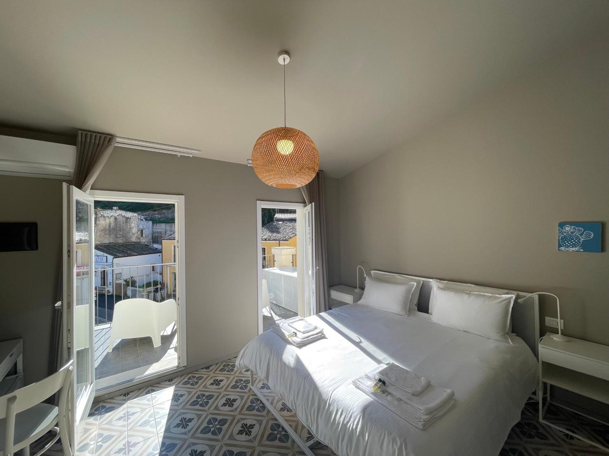 Moronero Hotel รากูซา ภายนอก รูปภาพ
